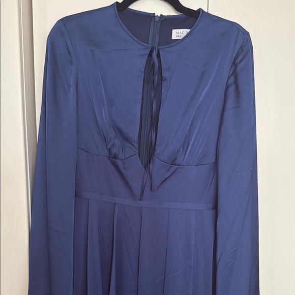 NWT | Mac Duggal Blue Charmeuse Soft Tie Keyhole Bell Sleeve Gown Size 6 - Picture 5 of 14
